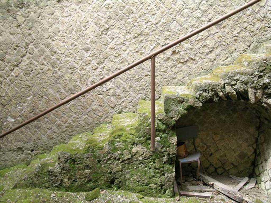 Ins Or II, 15, Herculaneum. May 2004. Rear room, masonry steps against south wall. Photo courtesy of Nicolas Monteix.